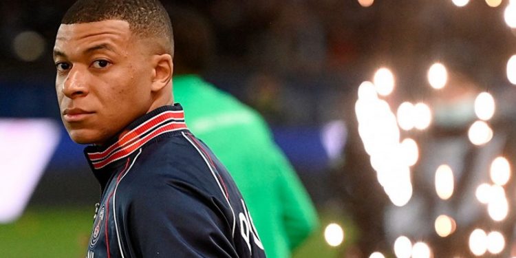 Nueva oferta del PSG a Mbappé