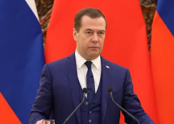 Medvédev: «EEUU, la OTAN y la UE no quieren una ruptura definitiva con Rusia»