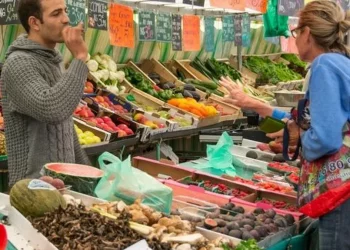 Inflación de eurozona alcanza récord del 10,7 % en octubre