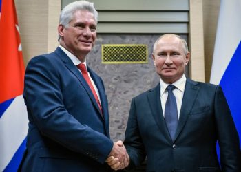 Díaz-Canel en la reunión con Putin: El mundo tiene que despertar