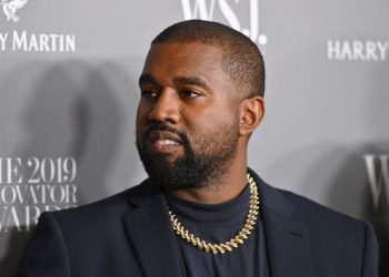 Elonk Musk cancela la cuenta de Twitter de Kanye West por incitar a la violencia
