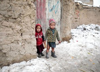 Ola de frío e inundaciones súbitas provocan 104 muertos en Afganistán