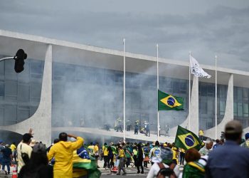 Bolsonaristas radicales invadieron el Congreso, la Presidencia y el Supremo de Brasil
