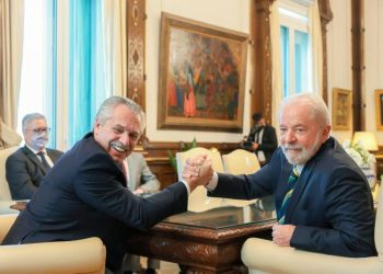 Presidentes de Argentina y Brasil lanzarán proyecto de moneda única latinoamericana