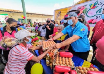 Bolívar | Beneficiadas 4200 familias con Feria del Campo en Angostura del Orinoco