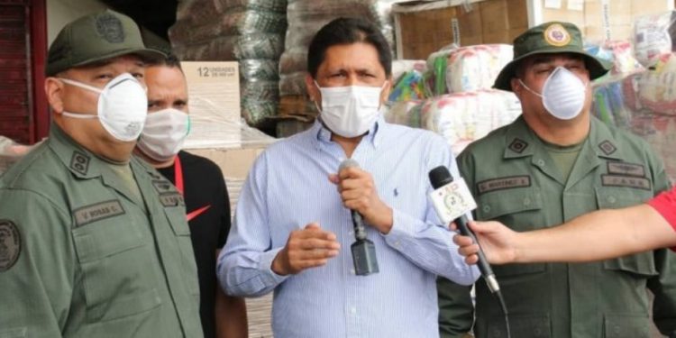 Argenis Chávez declina su cargo como gobernador de Barinas y pone su candidatura a la orden del PSUV