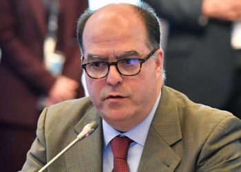 Julio Borges renuncia a su cargo