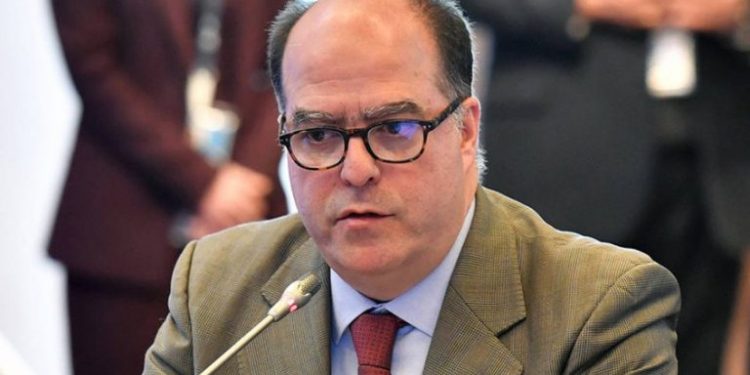 Julio Borges renuncia a su cargo