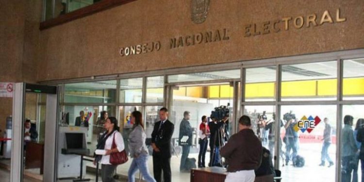CNE admitió 30 postulaciones para el cargo de Gobernador en Barinas