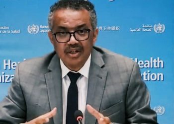 Jefe de OMS: La variante ómicron podría cambiar curso de pandemia de COVID-19