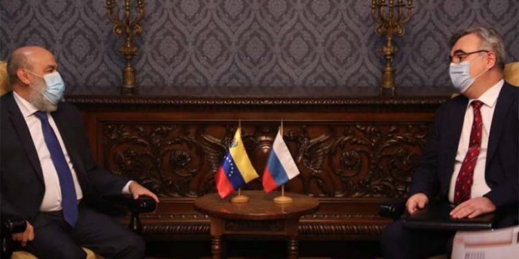 Venezuela y Rusia mantendrán sus acuerdos de cooperación