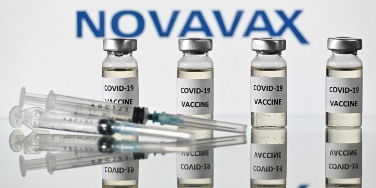 La UE autoriza a Novavax como quinta vacuna contra el Covid-19