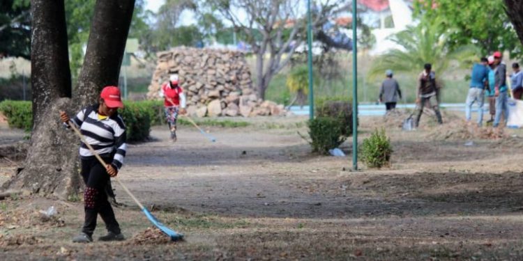 Bolívar | Realizan mantenimiento al Parque Leonardo Ruiz Pineda