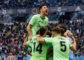 Athletic de Bilbao ganó y clasificó a la final de la Supercopa