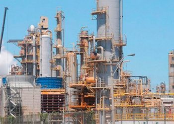 Venezuela incrementó su producción de gasolina según Reuters