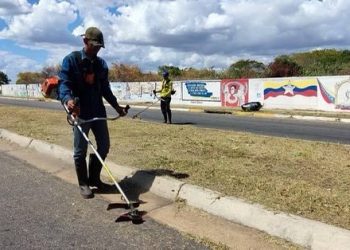 Bolívar | Gobierno municipal ejecuta labores de limpieza en Ciudad Bolívar