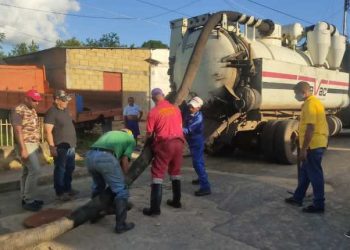 Monagas | Alcaldía realiza mantenimiento de red de aguas servidas en Barrancas del Orinoco