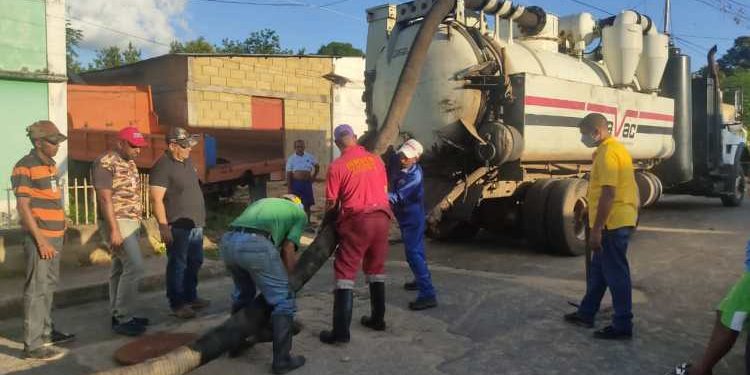 Monagas | Alcaldía realiza mantenimiento de red de aguas servidas en Barrancas del Orinoco