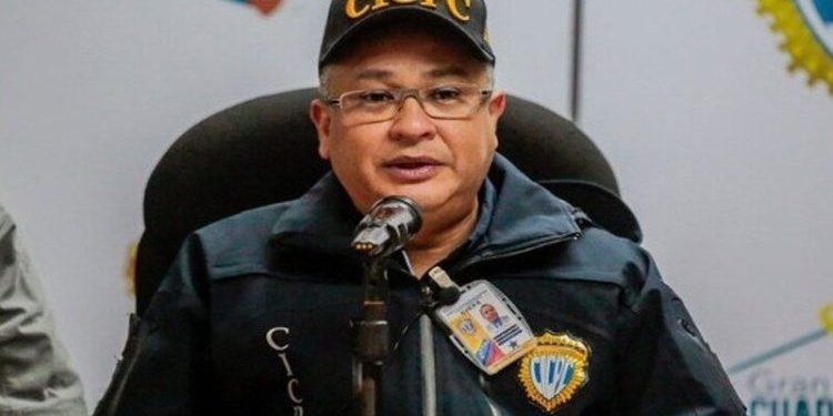 Douglas Rico desmiente secuestro de niños en el país