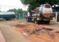 Bolívar | Efectúan mantenimiento a red de aguas servidas en Negro Primero