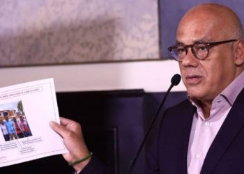 Jorge Rodríguez denuncia “estrecha relación” entre Guaidó y narcotraficante detenido en Colombia