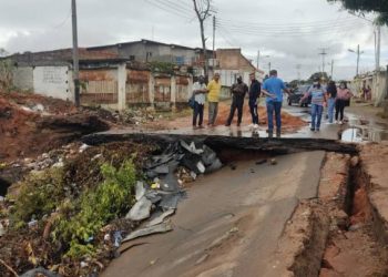 Bolívar | Colapsa puente Los Aceiticos y pone en riesgo a 20 familias