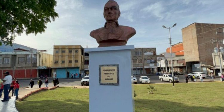 Bolívar | El Alcalde de Caroní reinauguró la Plaza Miranda