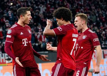 Bayern Múnich goleó al Salzburgo y se metió en cuartos de final
