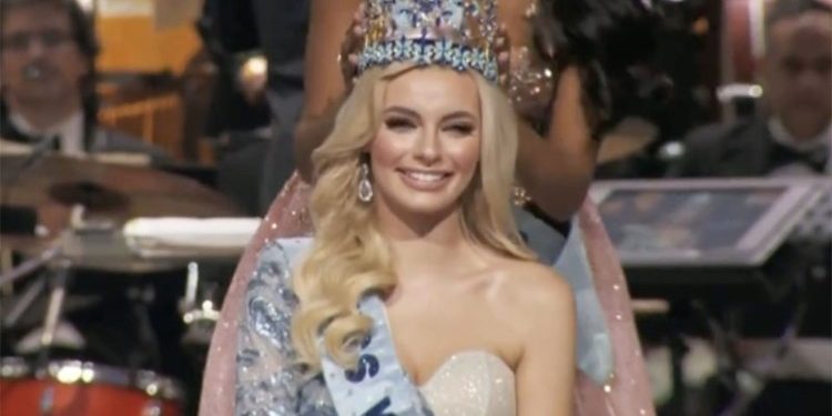 Karolina Bielawska de Polonia fue coronada Miss Mundo 2021