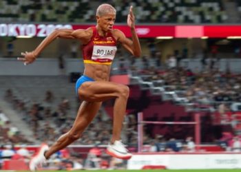 Debido a una leve lesión, Yulimar Rojas no asistirá al Continental Tour