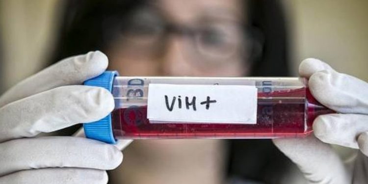 China desarrolla primer fármaco contra el VIH clínicamente seguro