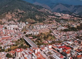 Gobierno venezolano asignó Bs 2 millones para obras públicas en Mérida