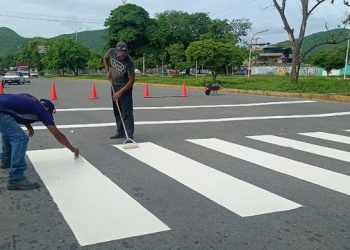 Sucre | Alcaldía del municipio Bermúdez realizó trabajos de señalización en la avenida Universitaria