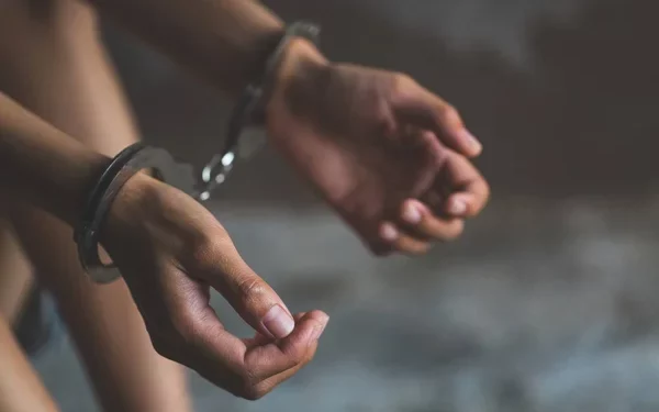 Capturan a mujer tras inducirse un aborto e incinerar al feto en La Guaira