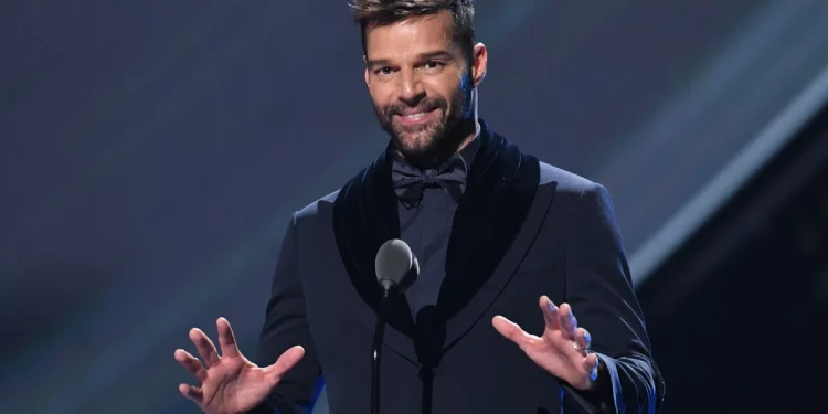 Ricky Martin recibe miles de ofensas a traveś de Instagram debido a su homosexualidad