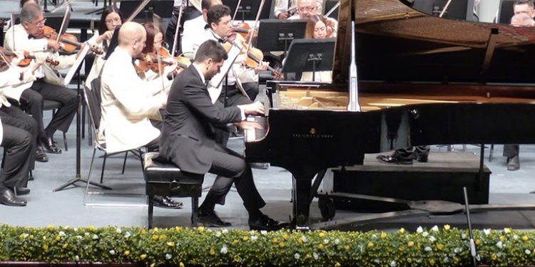 Ciclo de Pianistas 2022 muestra talento joven