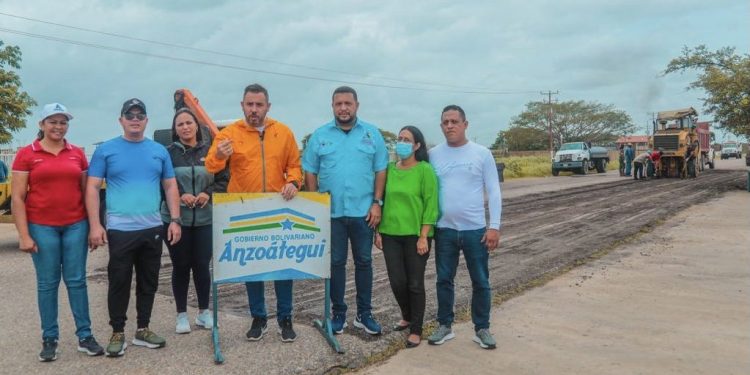 Anzoátegui | Gobernador arrancó con la pavimentación y proporcionó alumbrado en la zona centro – sur del estado