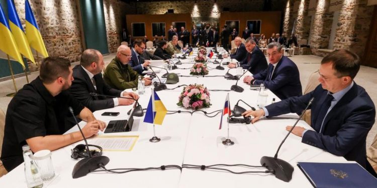 Ucrania espera reanudar conversaciones de paz con Rusia en el mes de agosto