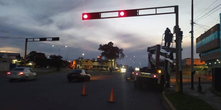 Bolívar | Sattravim efectuó mantenimiento a la red semaforizada