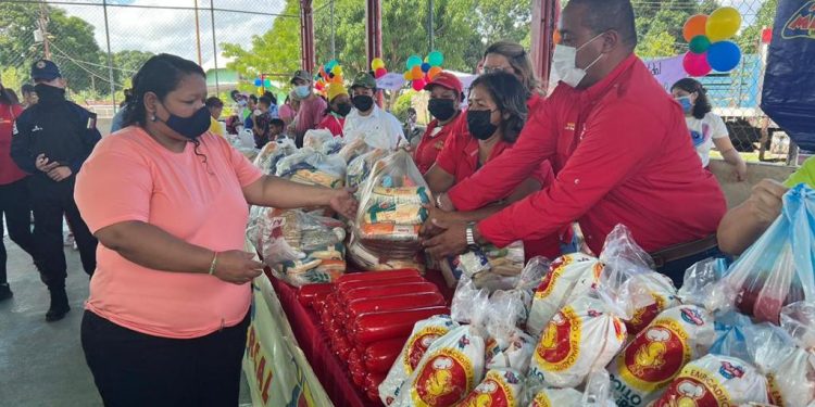 Bolívar | Gobernación benefició a familias de Caroní a través de jornada de alimentación
