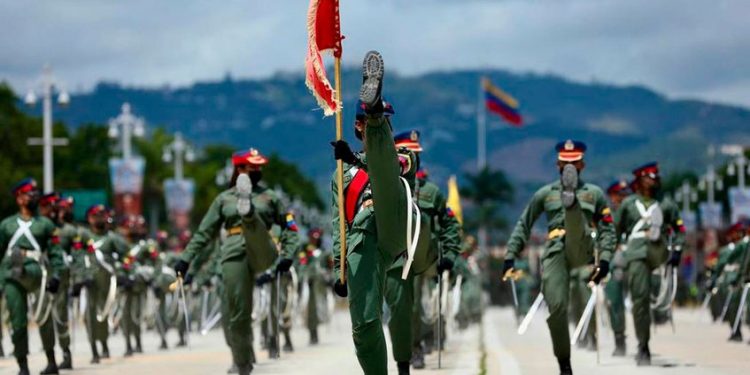 FANB realiza última práctica para actos por la independencia de Venezuela este 5 de julio