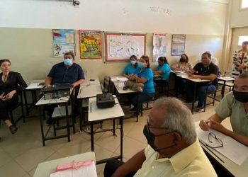 Nueva Esparta | Docentes municipales de Mariño refuerzan conocimientos sobre acuerdos de convivencia y paz