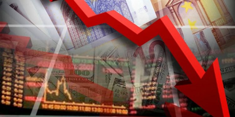 El euro cae por debajo de 1,01 dólares por primera vez en los últimos 20 años