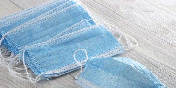 Desarrollan un material para mascarillas que captura y desactiva las proteínas del coronavirus