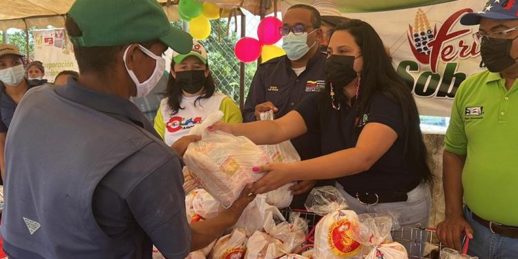 Bolívar | Más de 16 mil familias de Caroní recibieron combos CLAP