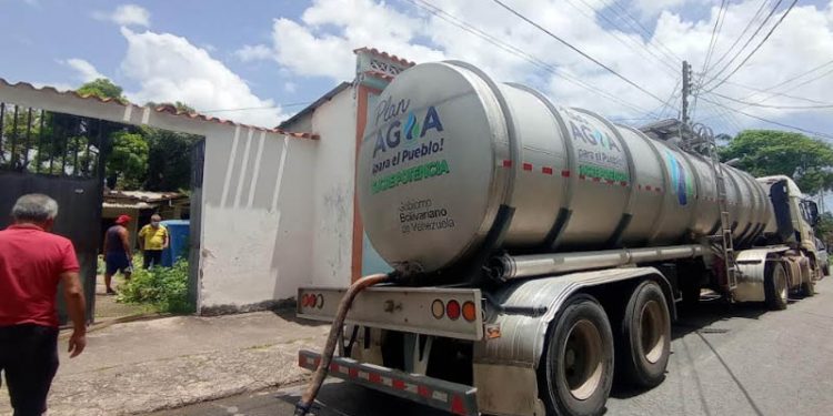 Sucre | Alcaldía puso en ejecución plan especial de distribución de agua en el centro de Carúpano