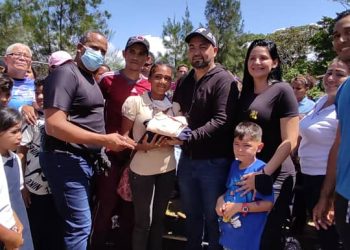 Sucre | Jornada «Amor en Acción» y «Fundación Carúpano va a la escuela» se desarrollaron en Liceo Maturincito