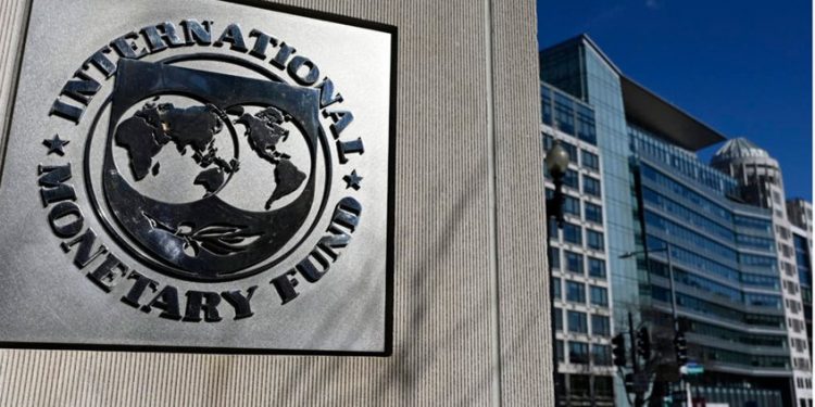 FMI rebaja el crecimiento global al 3,2 % este año y el 2,9 % en 2023