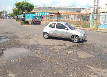 Anzoátegui | Conductores denuncian pésimas condiciones en la Av. 5 de Julio de Barcelona