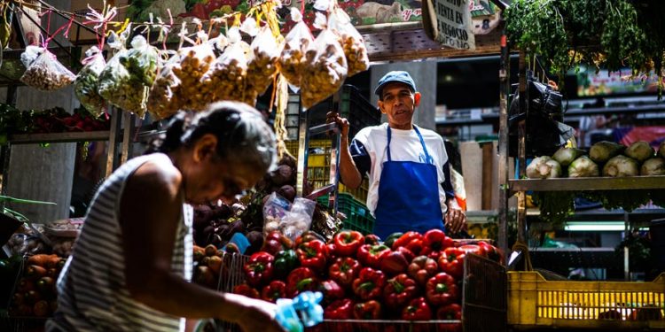 Venezuela entre los tres países con mayor inflación alimentaria